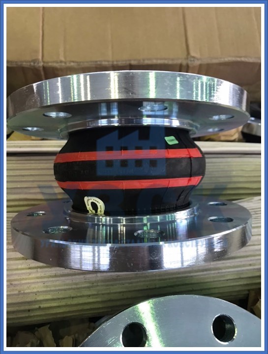 компенсатор резиновый фланцевый в Щёлково